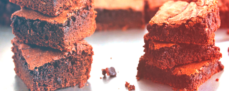 PREPARACIÓN BROWNIE EN MI LADO DULCE CANAL 13C