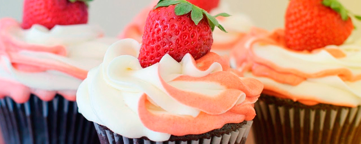 FÁCIL-RECETA-PARA-PREPARAR-CUPCAKES-DE-FRUTILLA